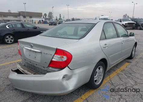 2002 Toyota Camry Le V6 из США, поврежденный, VIN 4T1BF32K02U034342